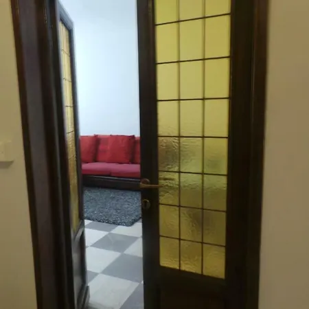 Apartment Charly's *